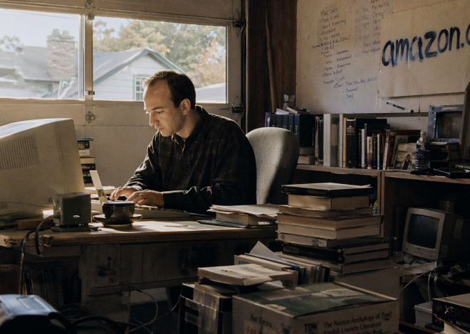 Jeff Bezos e a Amazon: A Obsessão pelo Cliente que Criou o Gigante do E-commerce