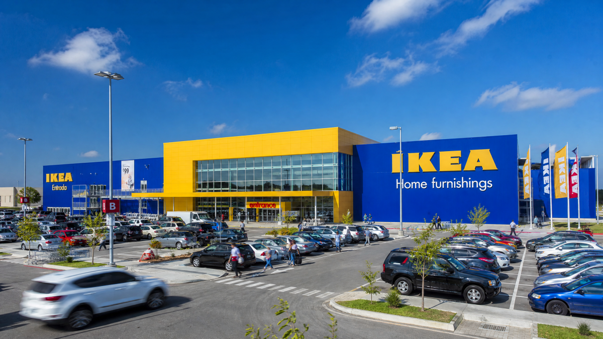 Ingvar Kamprad e a IKEA: O Império da Simplicidade e do Design Democrático